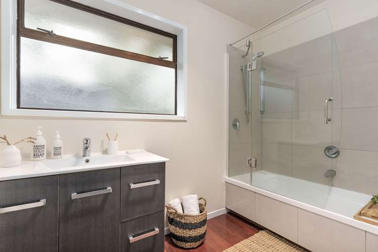 461a Pages Road Aranui_12