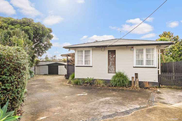 29 Paton Avenue Te Atatu South_1