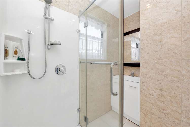 5 Burundi Avenue Clendon Park_13