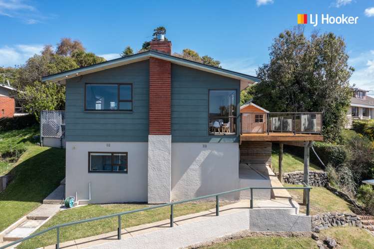 100 Easther Crescent Kew_17