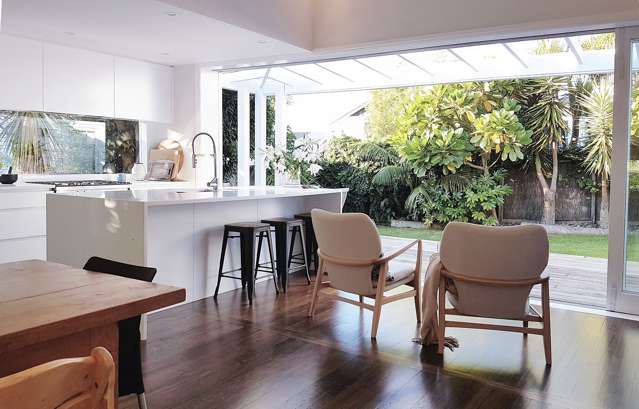 Gorgeous, sunny, renovated villa