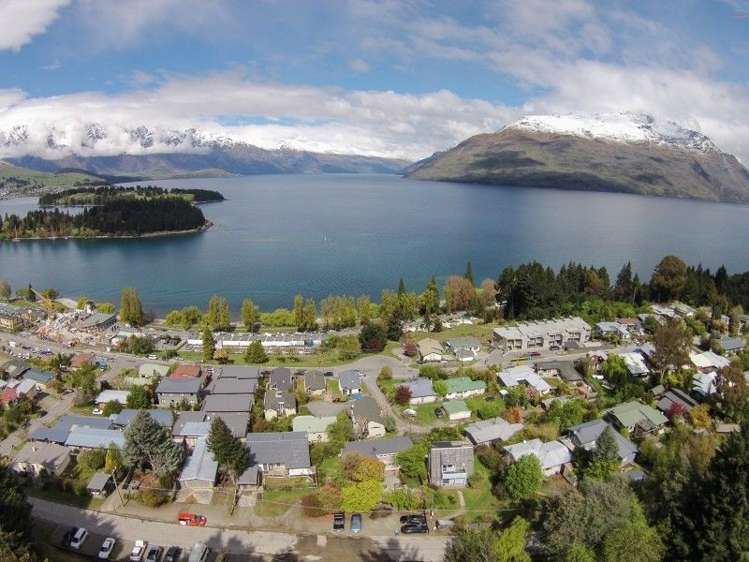 10 Lomond Crescent Queenstown_22