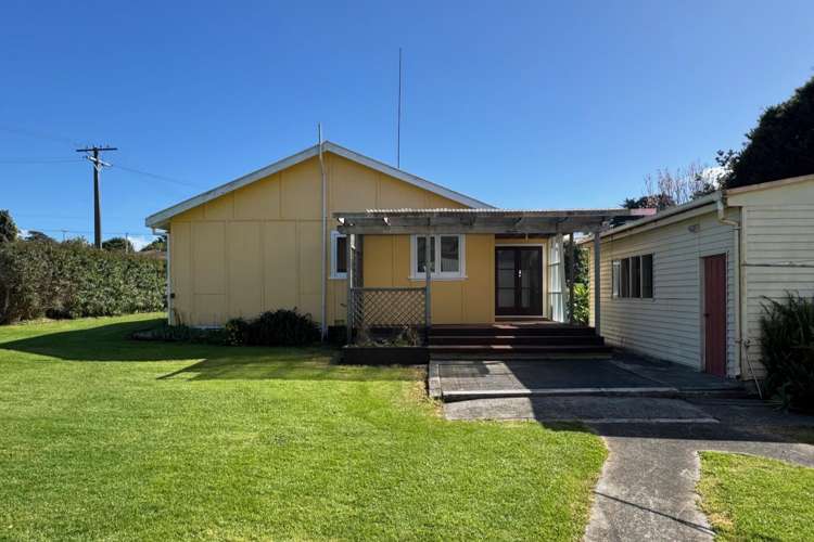 1059 Pouewe Street Kawhia_24