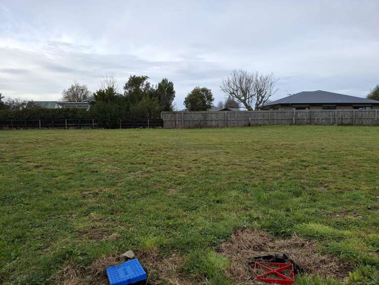 7,9,11,12 and 13 Van Baarle Close Carterton_6