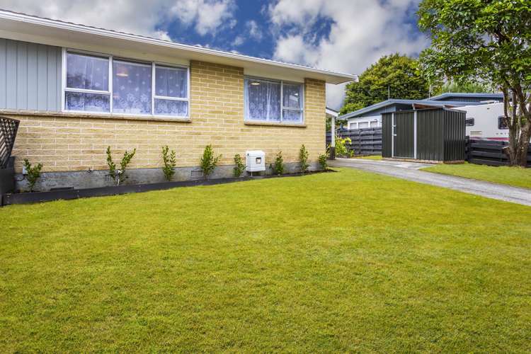 1 Baltimore Crescent Totara Park_16