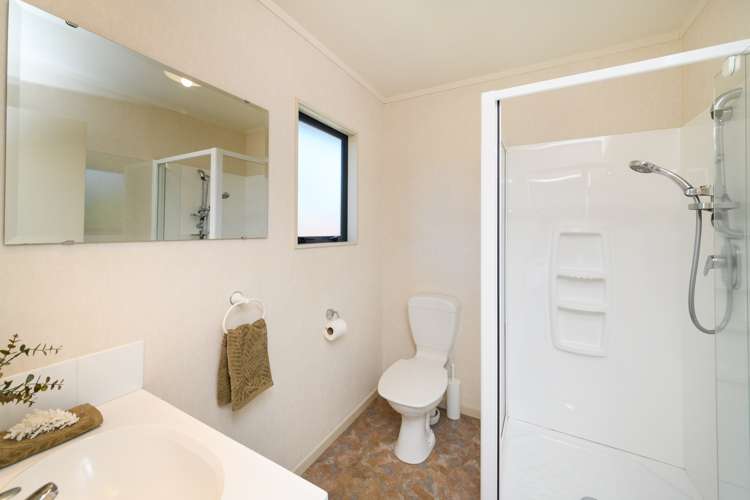 1 Logan Place Kelvin Grove_12