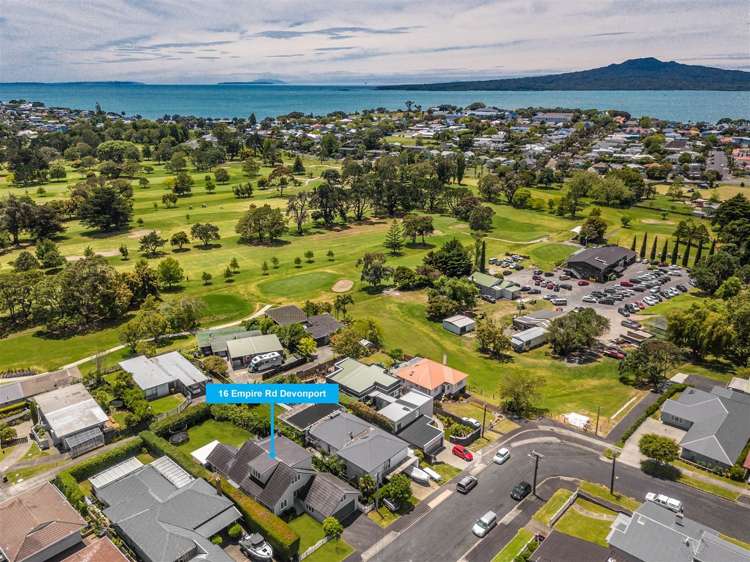 16 Empire Road Devonport_7