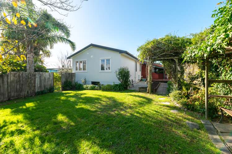 3 Kia Ora Road Beach Haven_17