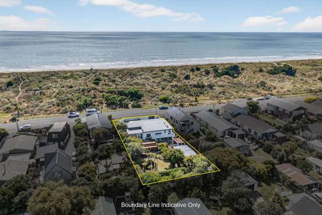 Beachfront Family Oasis!