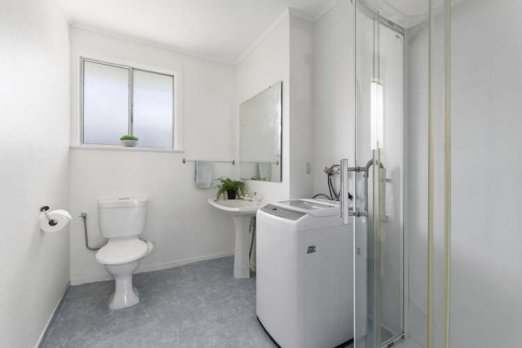 2/14 Jillet Street Titahi Bay_12