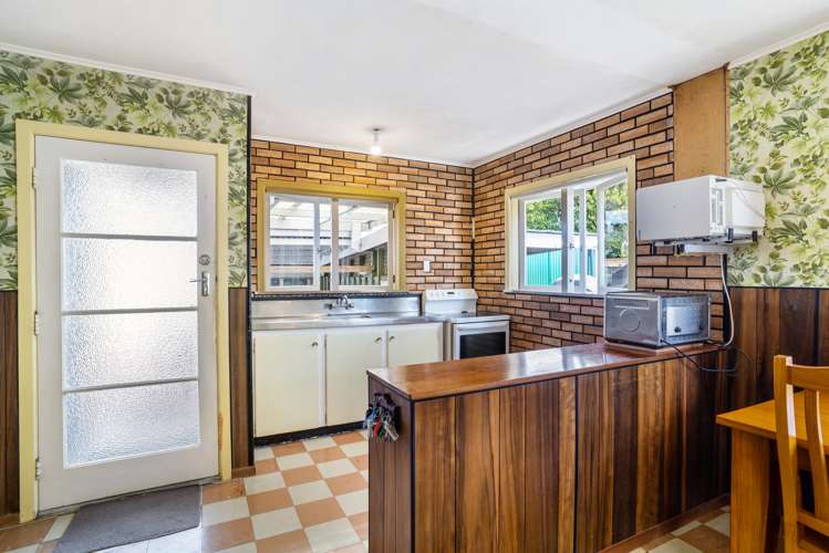 17 Taupo Street Green Bay_8