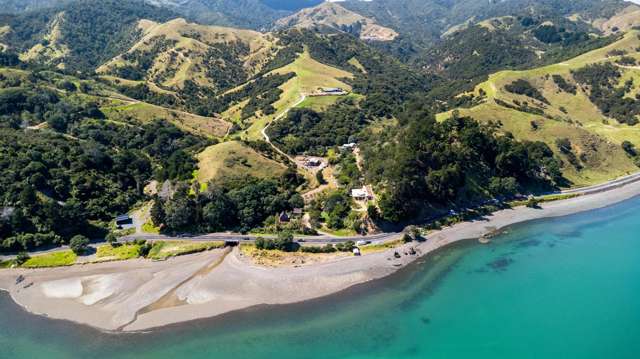 998 Thames Coast SH25 Road Thames_2