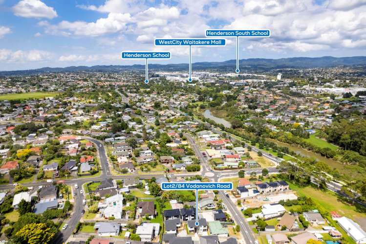 84a Vodanovich Road Te Atatu South_23