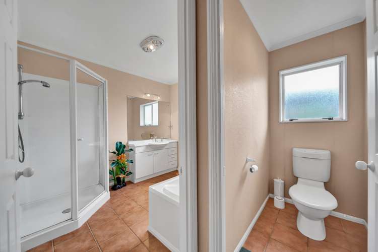 2/197 Mangorei Road Merrilands_12