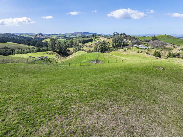 58 Flag Range Road_2