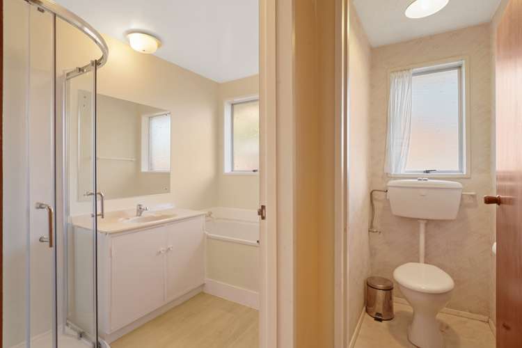 15b Salford Avenue Redwood_12