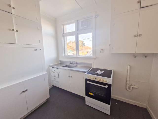 Sunny & Tidy 2-Bedroom Unit