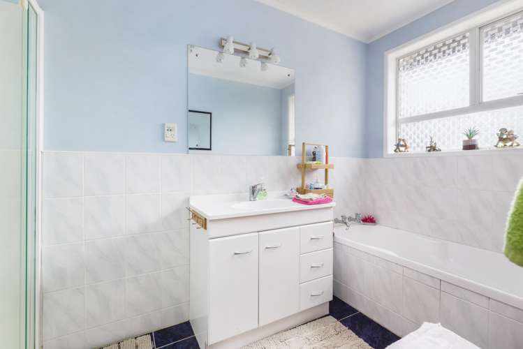 66 Hooker Avenue Chedworth_15