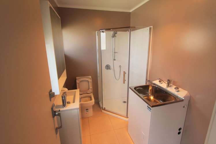 98 Burundi Avenue Clendon Park_9