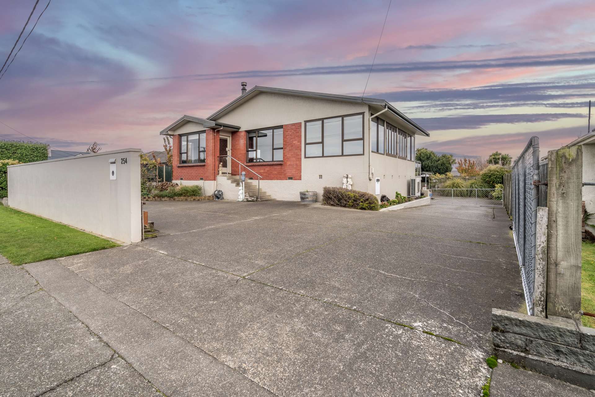 254 North Road Waikiwi_0