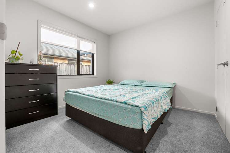 2 Southbrook Close Glenview_13