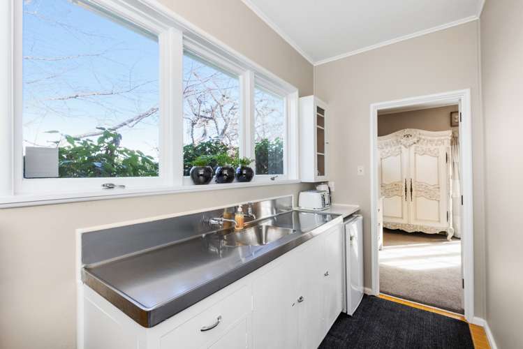 511 Frederick Street West Mahora_16