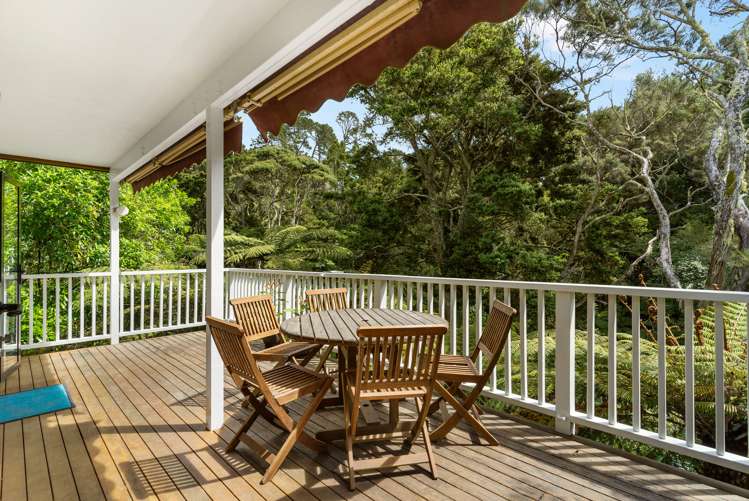 2/12 Herons Way Northcote_1