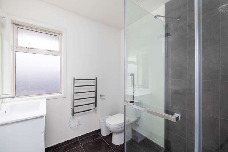 6 Titirangi Crescent Parklands_14