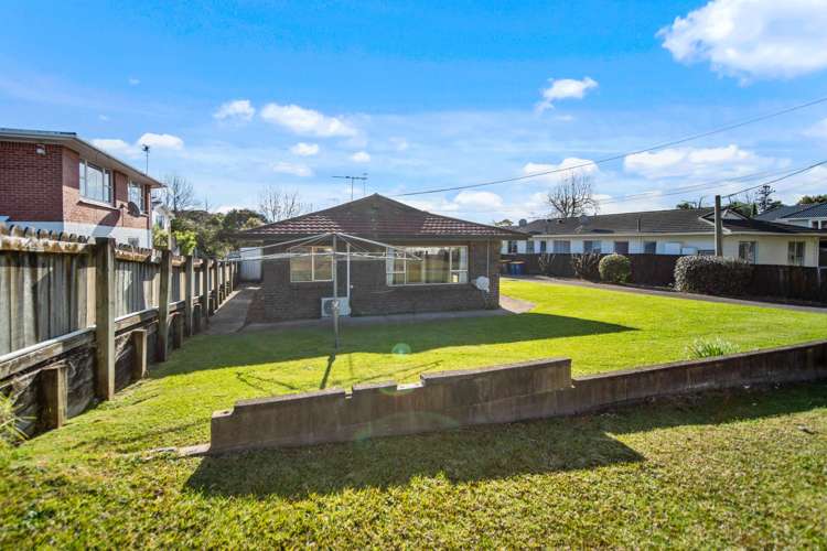 1/18 Mcleod Road Henderson_6