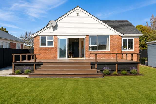 Charming 3-Bedroom Home with Sleepout