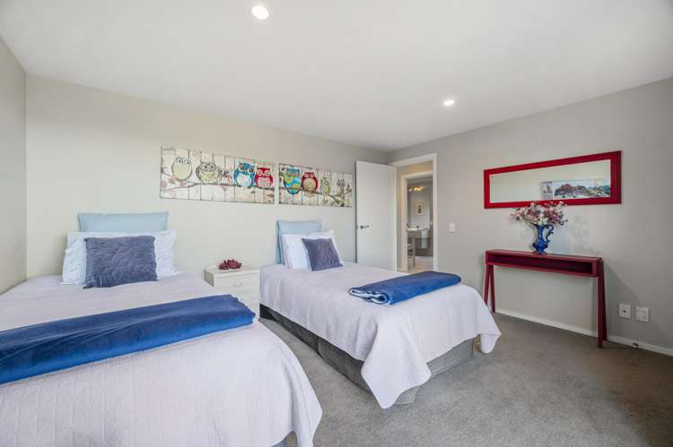 23 Shepherd Road Waipahihi_17