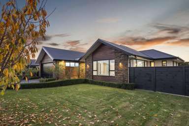 44 Bronco Drive_1