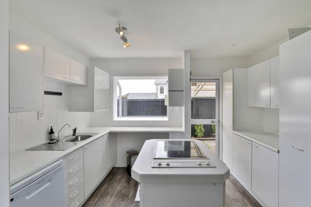 6/8 Hamilton Road Herne Bay_1