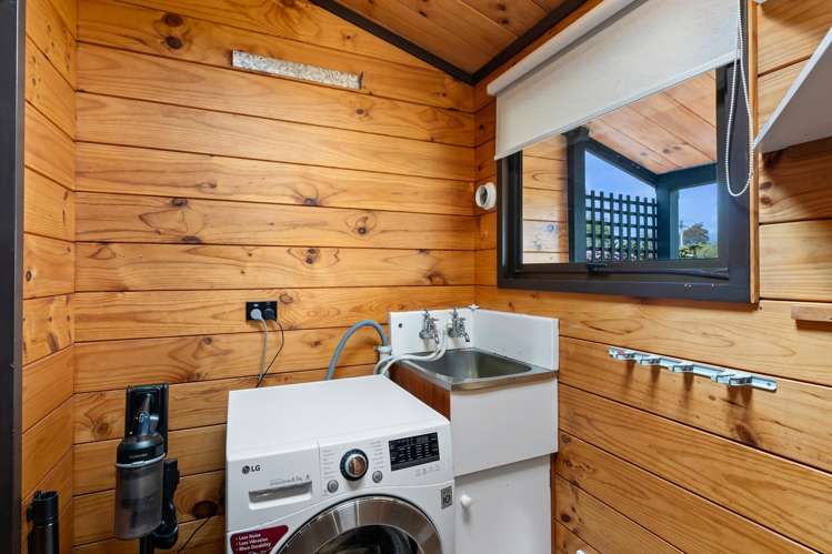 203 Mill Road Otaki_11