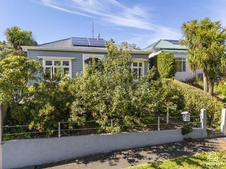 18 Royston Street North East Valley_17