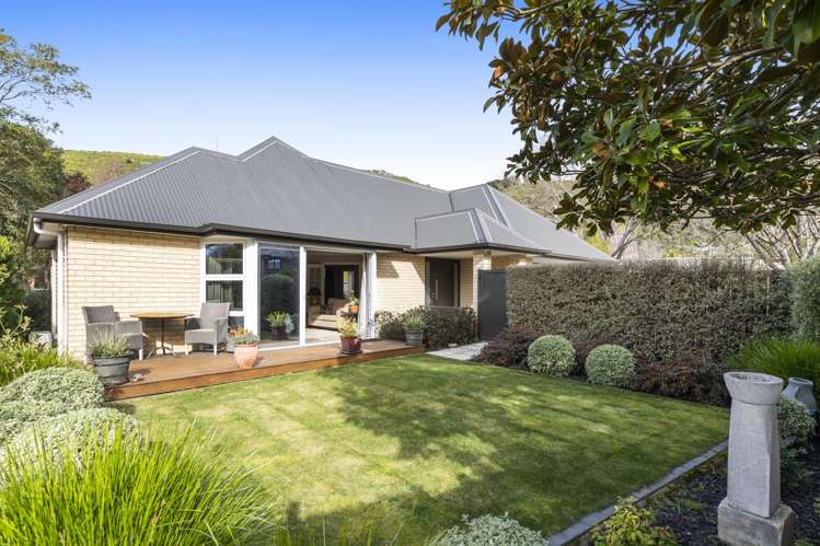 13 Alderson Avenue_0
