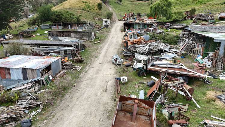 237 Waireka Road Papaiti_5