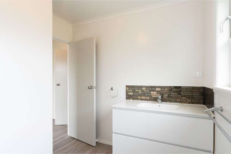 17 Bartholomew Road Levin_8