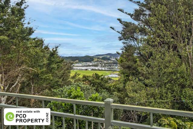 20 Memorial Drive Parahaki_3