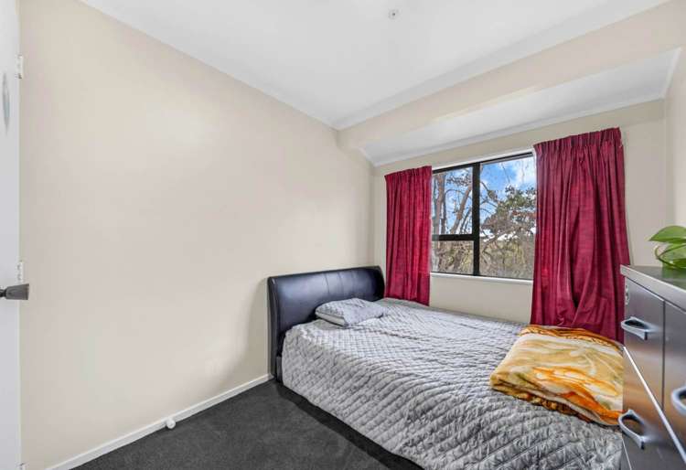 2/33 Seaward Place Wattle Downs_6