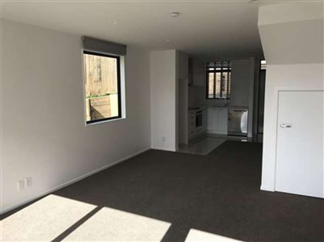 22/13-15 Chivalry Road Glenfield_1