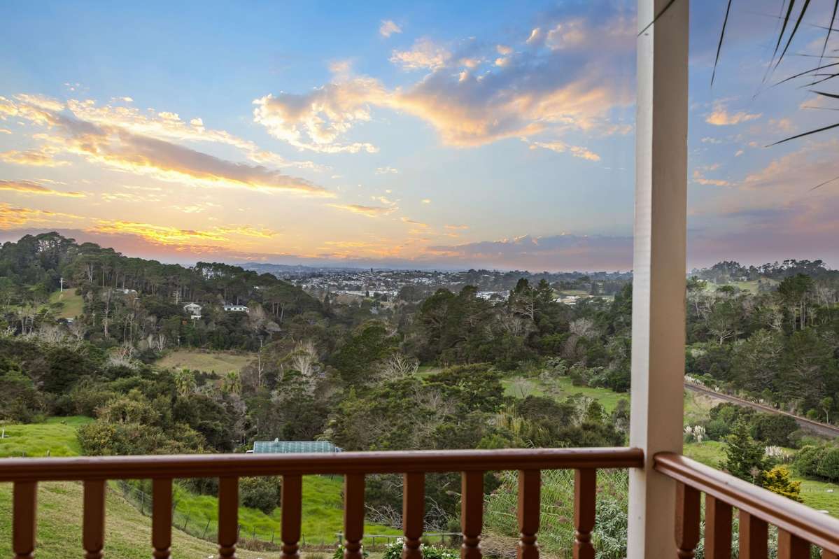 23 Waitakere Road_2