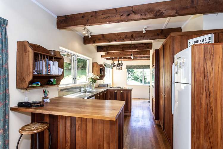 208 Mapara Road Acacia Bay_28