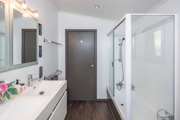 11 Edinburgh Terrace Berhampore_10