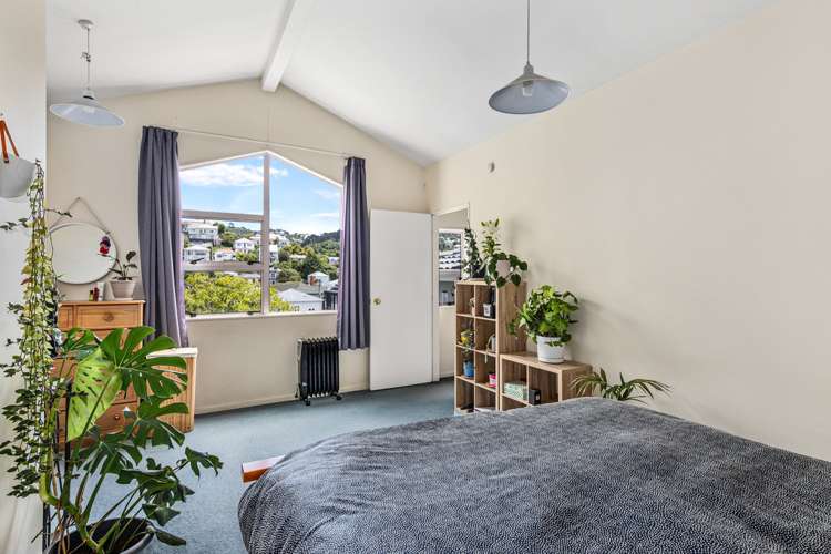 13/20 Thompson Street Mount Cook_1