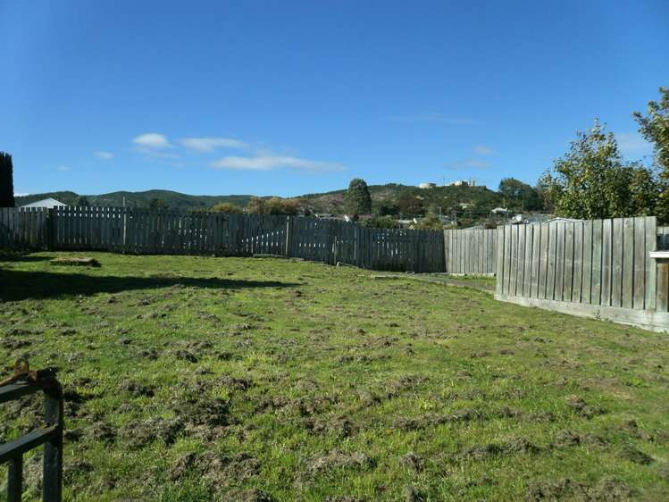 72 Eddystone Street Kaitangata_21