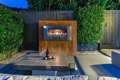 261 Lakes Boulevard_1