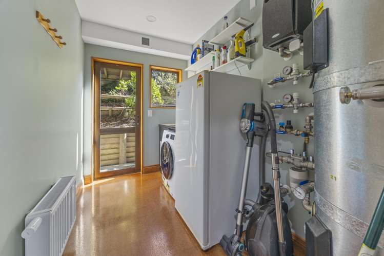 67 Manapouri St Ravensbourne_18