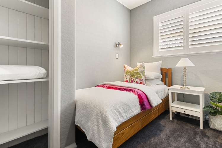 2 Saint Oswalds Road Greenlane_14