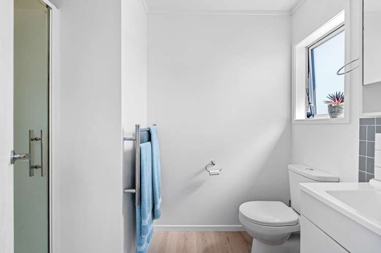 29 Shoemaker Road Waipu_12